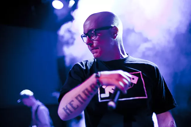 Djämes Braun klar med video