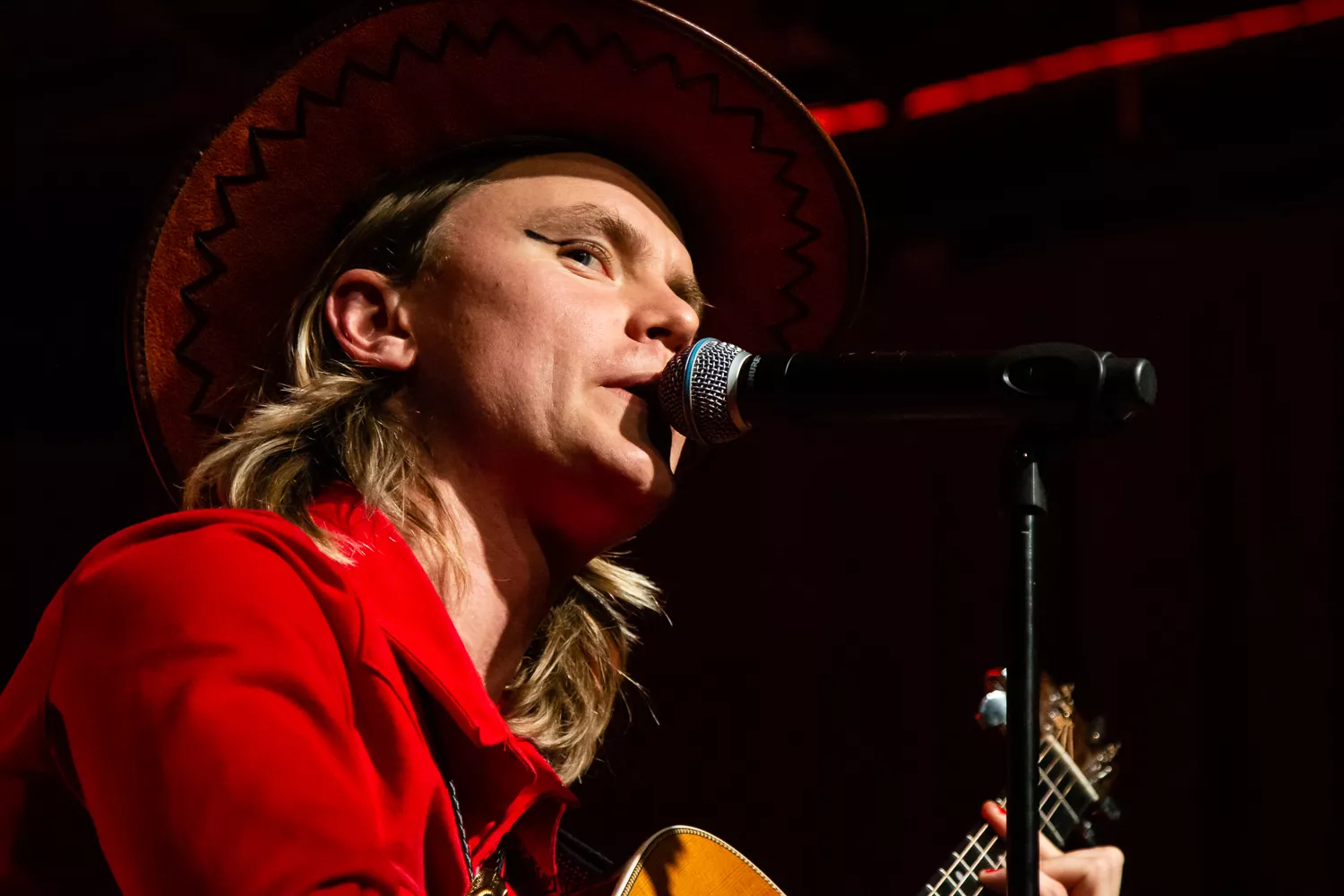 Til bal i Bisses balstyriske univers