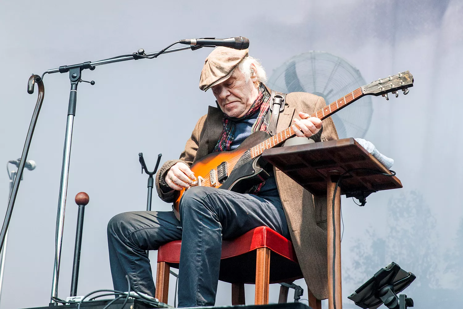 Ställer in turné efter cancerbeskedet