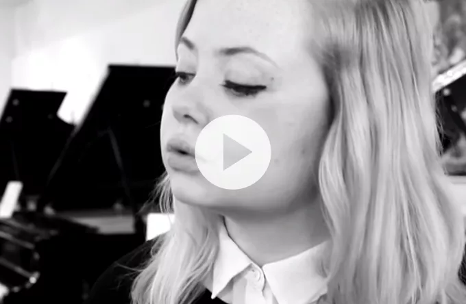 Hør den danske julesang, der topper iTunes 