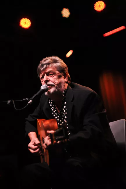 Benny Holst gæster Atlas igen