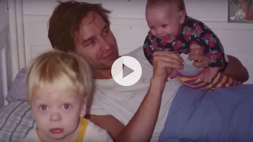 Martin Brygmann hylder børnene i ny video