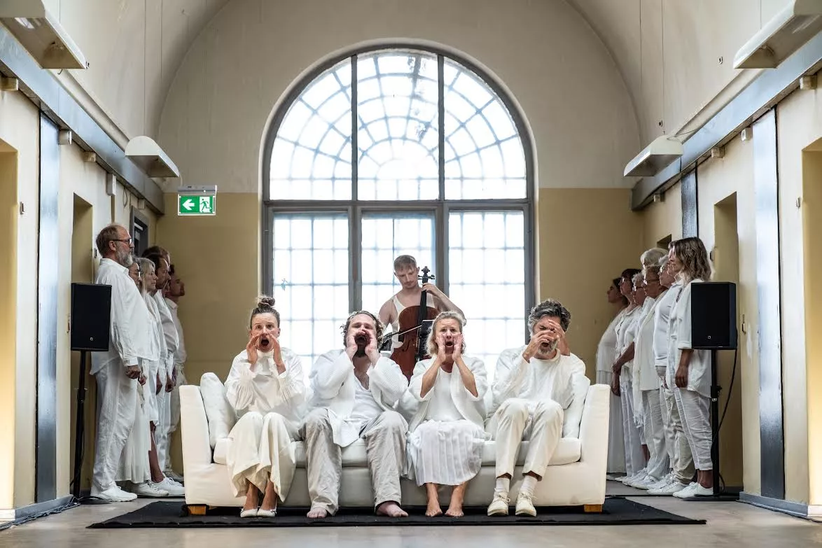 En oplevelse af sjældent knugende og stærk karakter