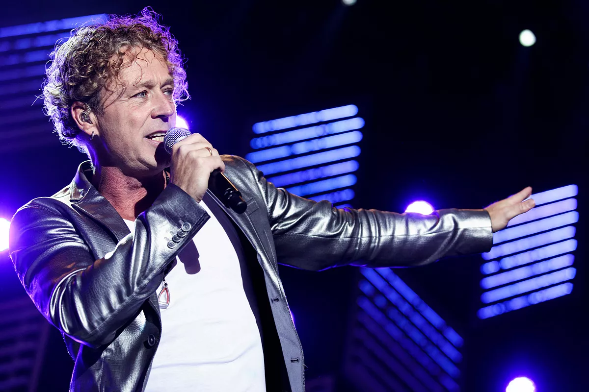 Biografi om Thomas Helmig på vej