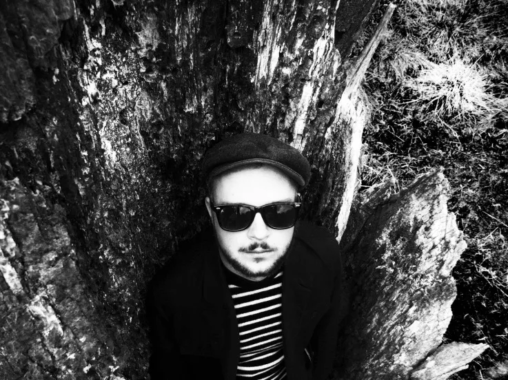 Freddy and the Phantoms varmer op for Eagles  