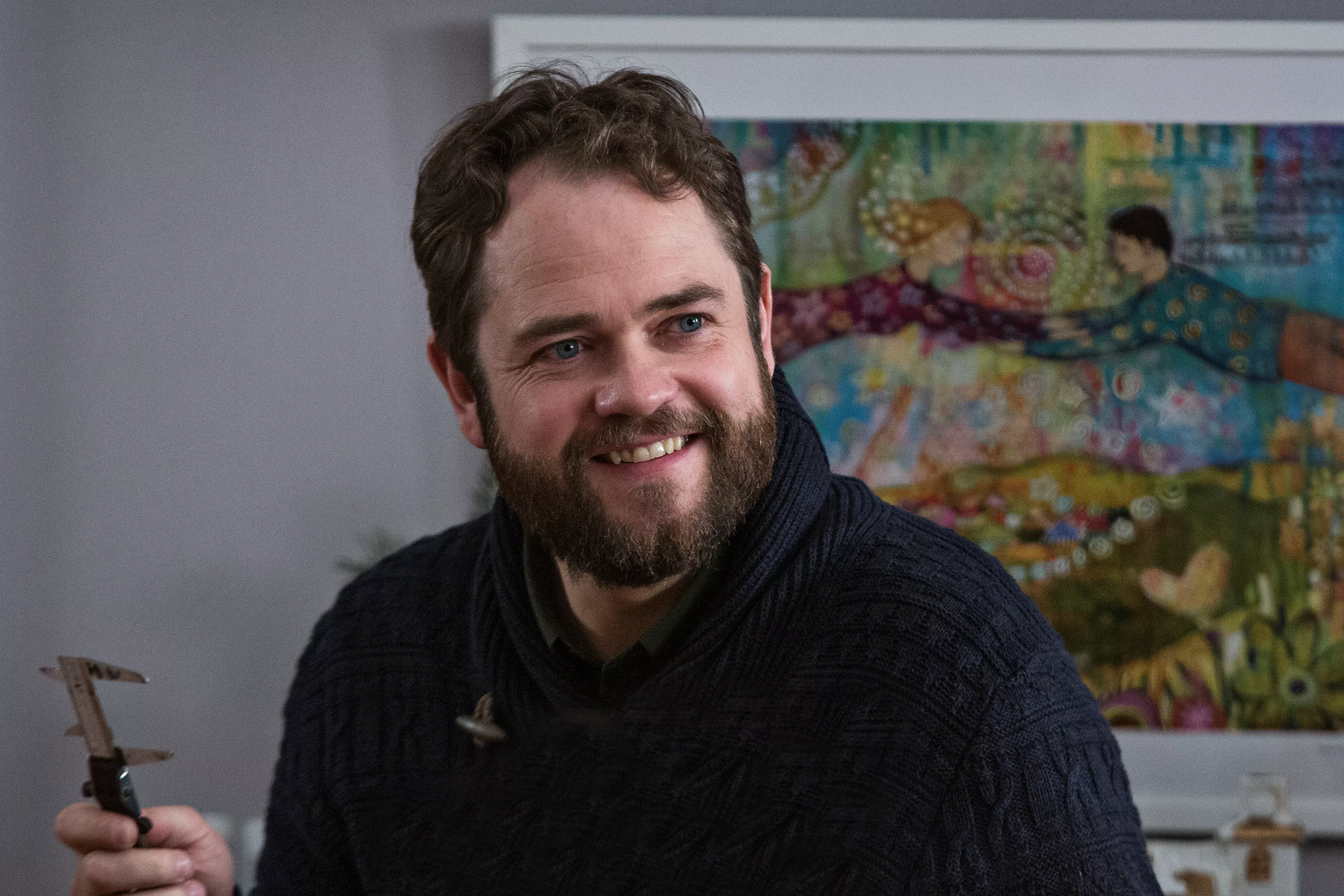 Esben Dalgaard fra TV2’s Juleønsket: Et bur på scenen kan få mig ud på dansegulvet