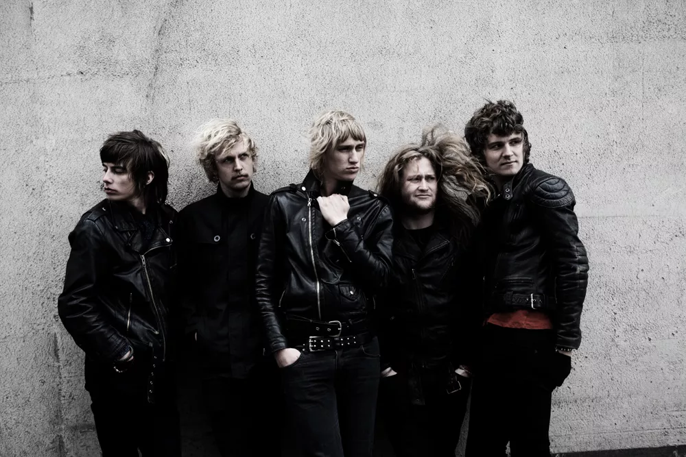 Bands Of Tomorrow holder award-show