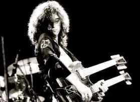 Jimmy Page udgiver fotografisk biografi
