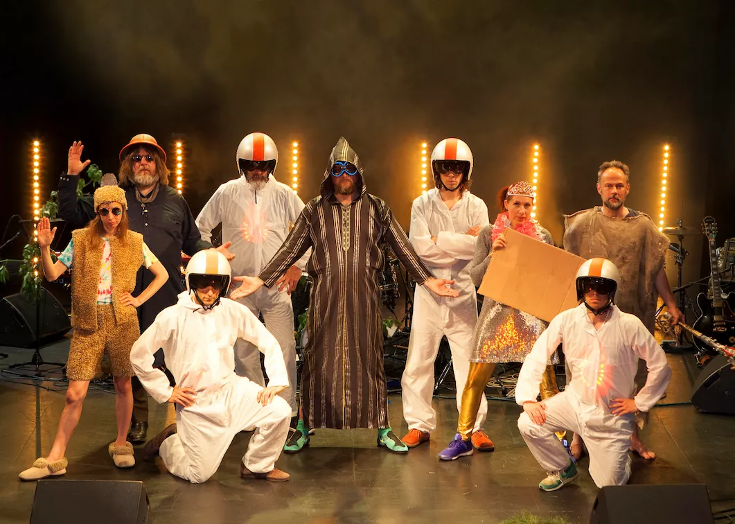 First Aid Kit, Ebbot, Olle Ljungström, Amanda Bergman mfl medverkar på barnskiva