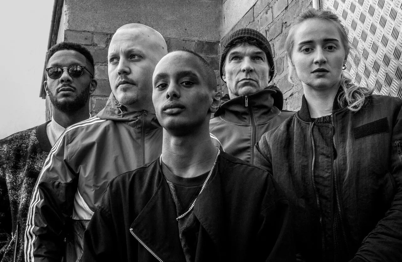 Thåström samarbetar med svenska hiphopeliten
