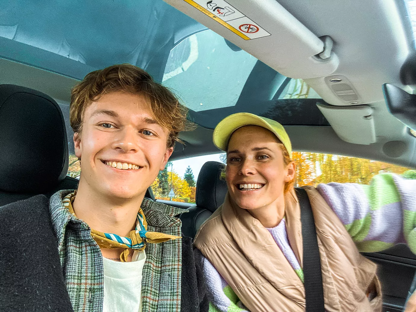 Billedet: Andreas Rahbek, tidligere GAFFA-praktikant og nu freelanceskribent og GAFFAs TikTok-ansvarlige, interviewer Oh Land