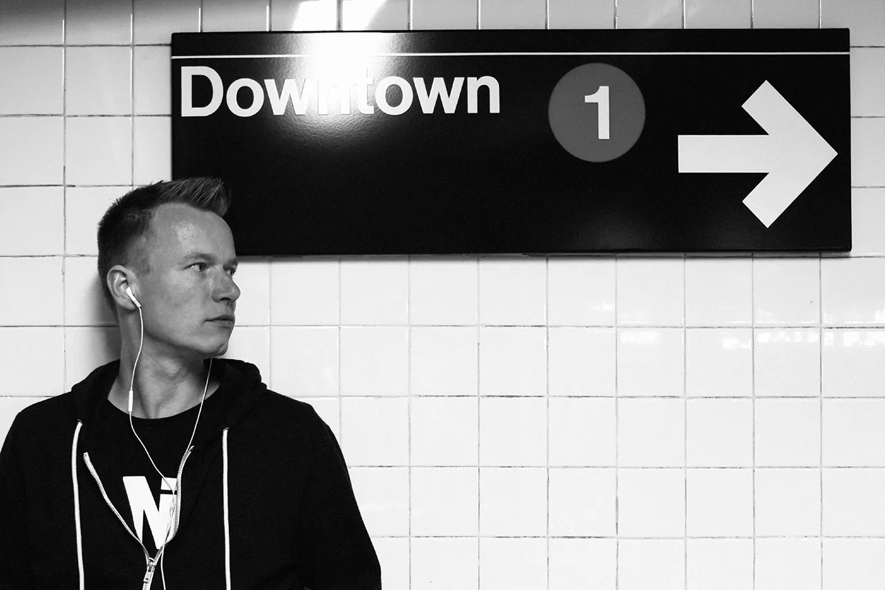 Behagelig, men anonym singer-songwriting