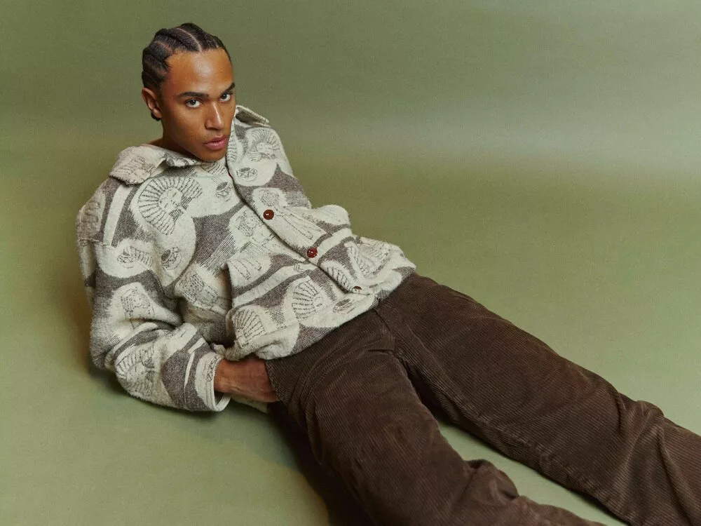 Genreöverskridande lekfullhet i klockren debut