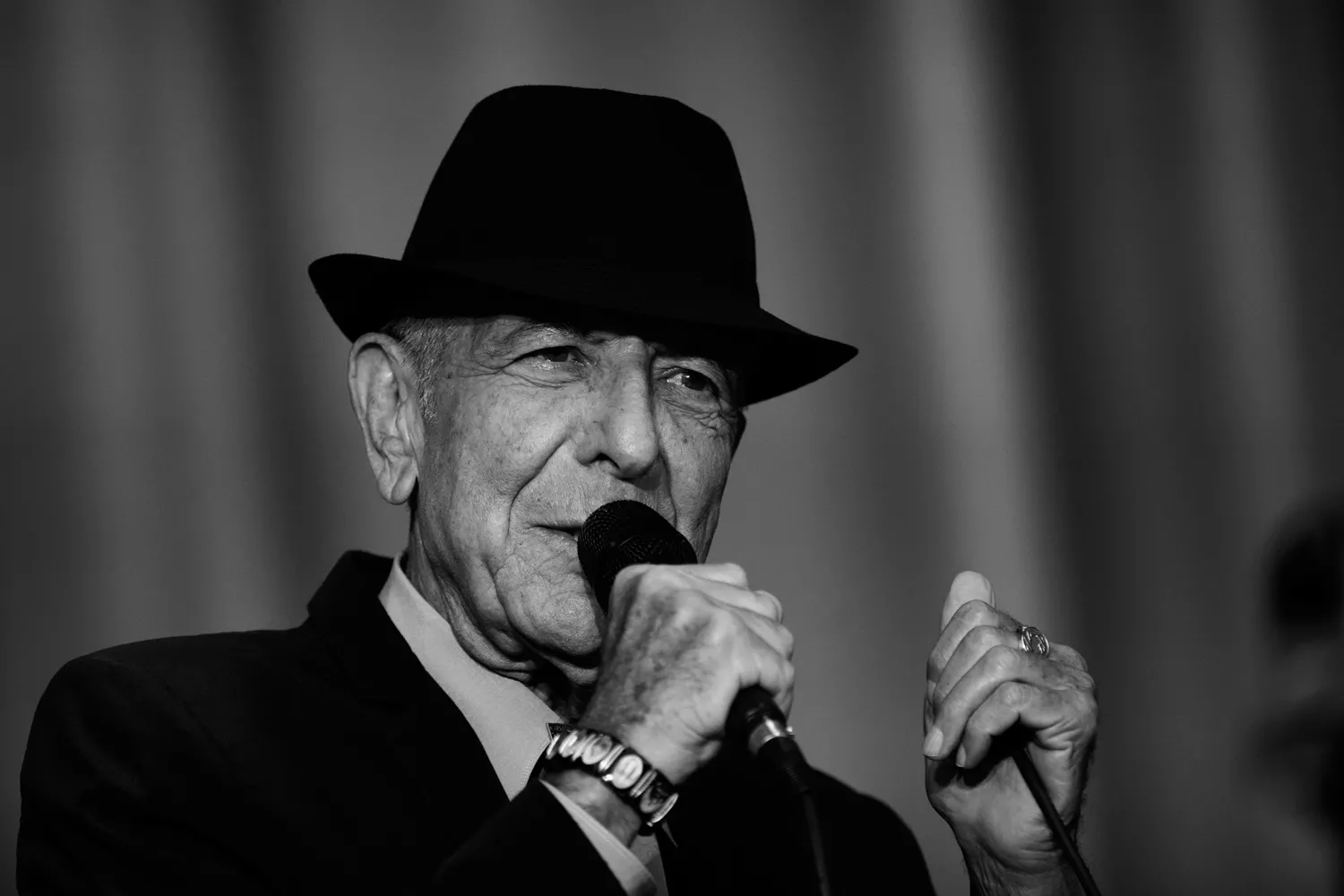 Leonard Cohen er død
