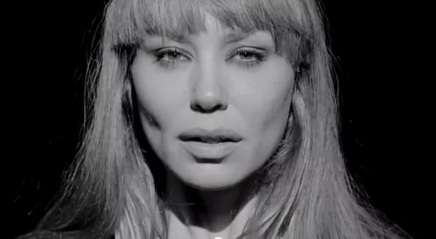 Hon spelar Nico på Dramaten