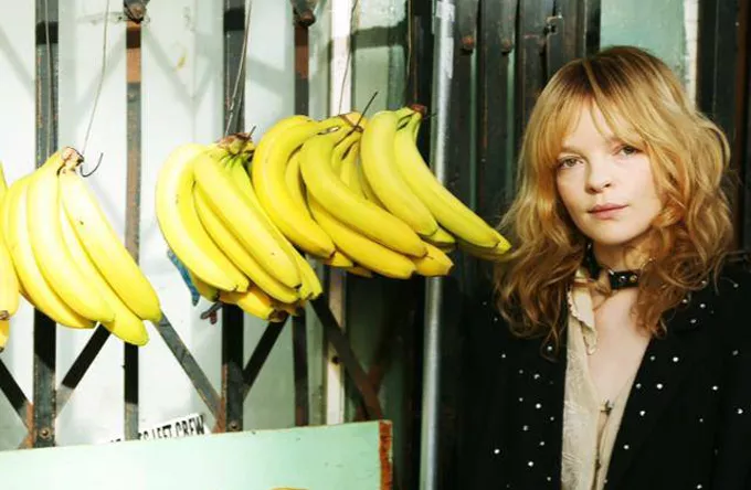 Femstjernede Jessica Pratt til Danmark