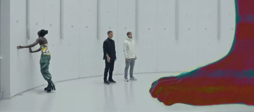 VIDEO: Foruroligende og flot sci-fi fra Phlake