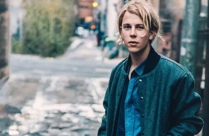 Tom Odells far kritiserer dårlig anmeldelse