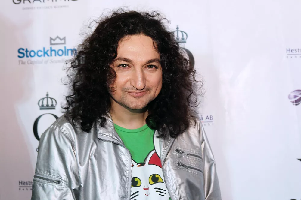 Di Leva släpper nationalsång – ''fri från rasism''